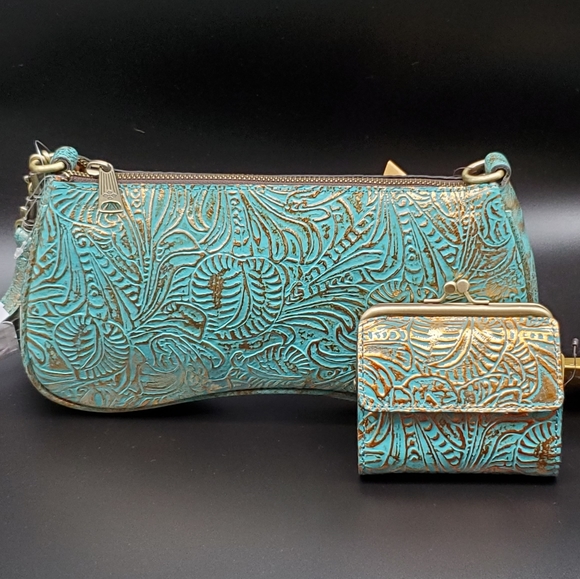 Patricia Nash Handbags - 🔥Patricia Nash Set- Riley Baguette Crossbody Bag & Astor Snap Wallet
